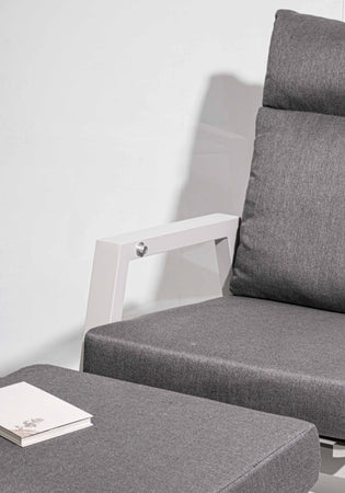 Poltrona con cuscino "Kledi" in alluminio e texilene reclinabile da giardino e veranda