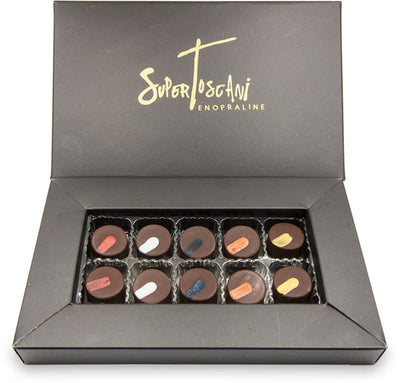 10x Cioccolatini Atrigianali Artigianali al Vino Toscano Praline ai Vini Supertoscani Enopraline Mini 120gr. Made in Italy Alimentari e cura della casa/Snack dolci e salati/Caramelle cioccolatini e gomme da masticare/Caramelle e cioccolatini in confezione regalo/Cioccolatini in confezione regalo Conca d’Oro - Campiglia Marittima, Commerciovirtuoso.it