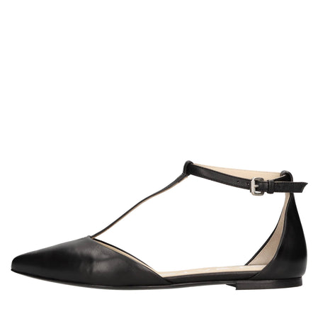 Strategia Scarpe basse Nero da donna