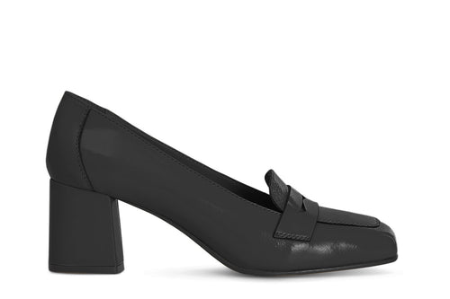 MOCASSINO IN PELLE VERNICIATA