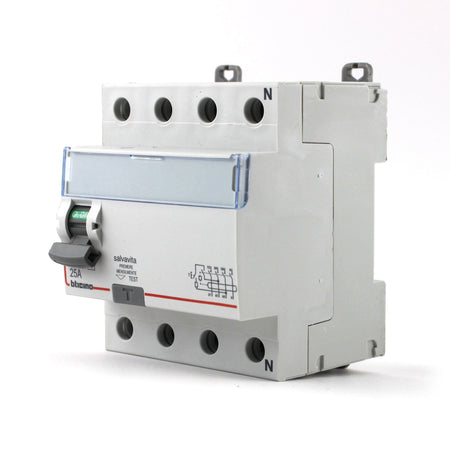 Differenziale puro 0,03A 4 moduli 25A Bticino