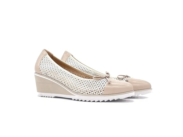 DONNA SOFT Decollete con zeppa beige traforato 7285