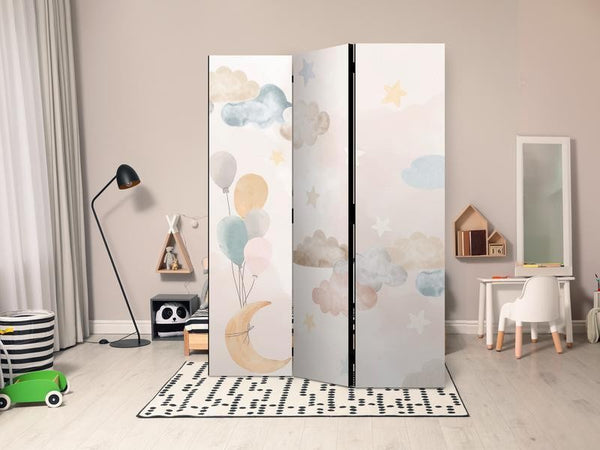 Paravento - Fairy-Tale Moon - Moon with Balloons Among Clouds and Stars in Subdued Colors on a Light Beige Background