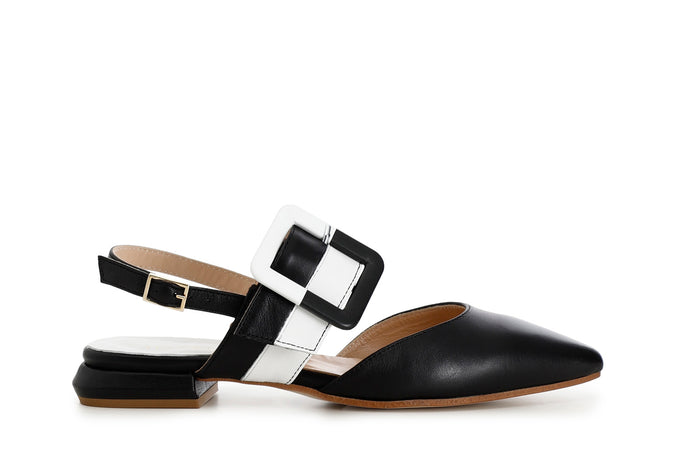BALLERINA IN PELLE CON FIBBIA