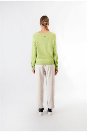 MAGLIA CON SCOLLATURA A V