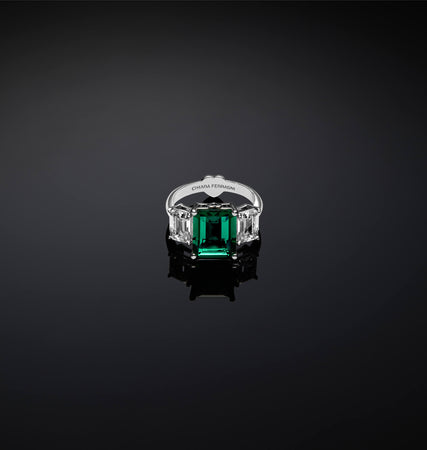 CHIARA FERRAGNI  @ -  ANELLO TRILOGY EMERALD
