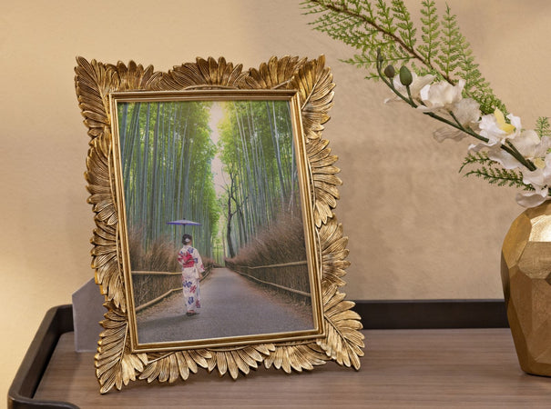 Cornice Olly Cm 28,5X3X34 (Misura Interna Cm 20X25)