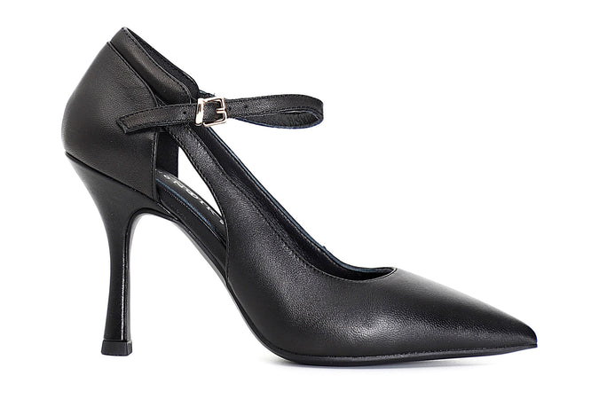 SCARPA IN PELLE CON LACCIO ALLA CAVIGLIA T90