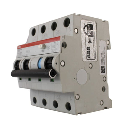 Interruttore magnetotermico differenziale classe A 0,03A 3P+N 32A curva C ABB