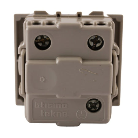 Presa Schuko 2P+T 16A 250VAC serie Tekne Bticino