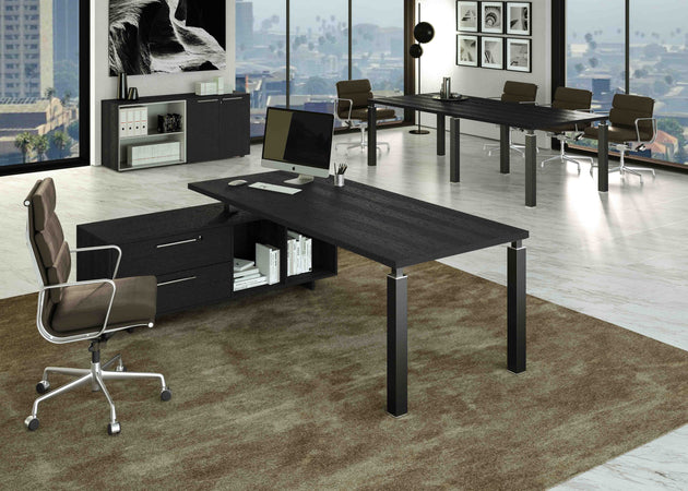 Scrivania direzionale con mobile di servizio portante e gambe metalliche cm. 195/225x170x74h