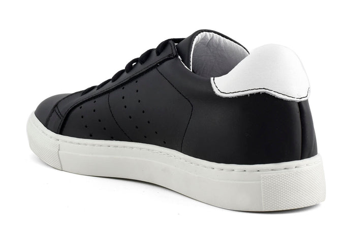 SNEAKERS ALLACCIATA IN PELLE
