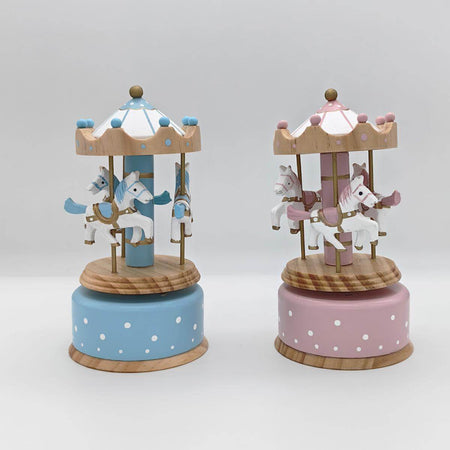 Giostrina musicale Baby Boy GS6/B Special Gifts, altezza 17 cm, diametro 8,5 cm, decorata in celeste, completa di scatola, bomboniera nascita o battesimo.