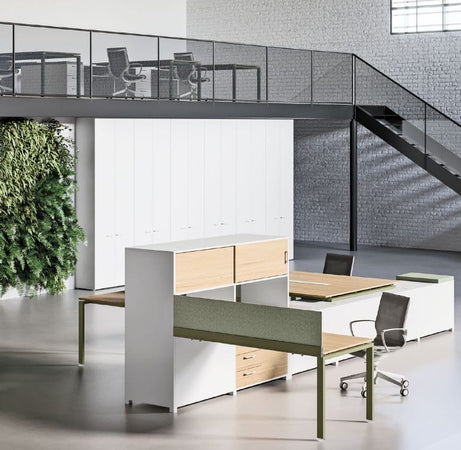 Bench operativa con due posti di lavoro, con pannello divisorio e gambe a cavalletto cm. 140/160/180x164x73/107,3h