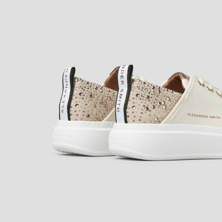 wembley-woman-cream (3)