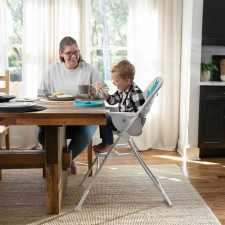 Seggiolone BABY EINSTEIN NEPTUNE per bambini dai 6 mesi ai 3 anni, completo di: tappetino per l'acqua, piastra di sicurezza, vassoio e tasca portaoggetti