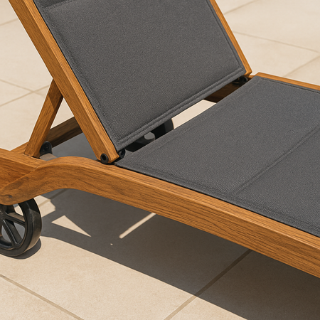 Lettino prendisole "Cleo" in alluminio effetto legno con ruote da giardino per esterno