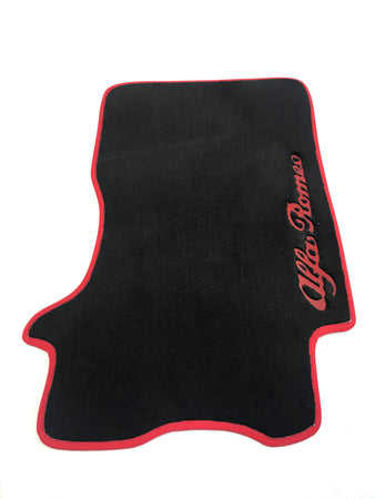 Tappetini in moquette (Velluto) "Waterloo" Alfa Romeo Giulia (2016+)