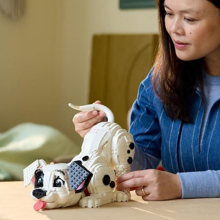 LEGO  Disney 43269 La carica dei 101 Cucciolo - Set da costruzione per adulti con cane