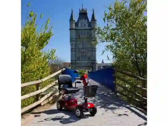 LiberCar Urban - Scooter elettrico per persone con disabilità e mobilità ridotta