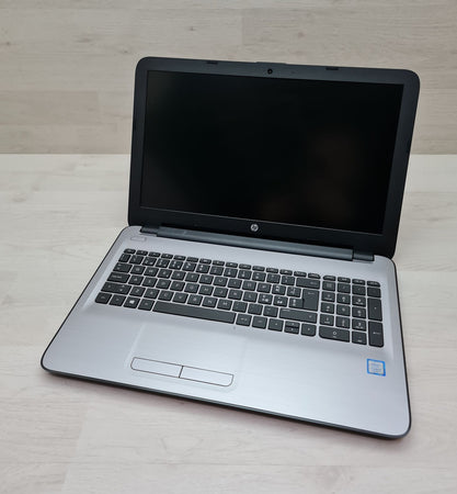 Notebook HP 250 G5 15,6 FULL HD Processore I5 7200U Ram 8Gb SSD 256Gb Masterizzatore Dvd Uscita HDMI Tastierino Numerico - Ricondizionato