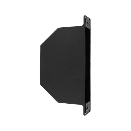 Custodia per avvolgitori semincasso realizzata in materiale plastico con interasse 165 mm