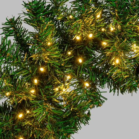 Corona di verde pino Moena a batteria, 60 cm, 140 led bianco caldo