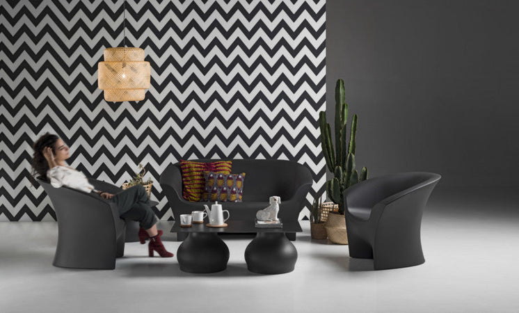 Poltrona sofa "Ohla" struttura in polietilene per esterno