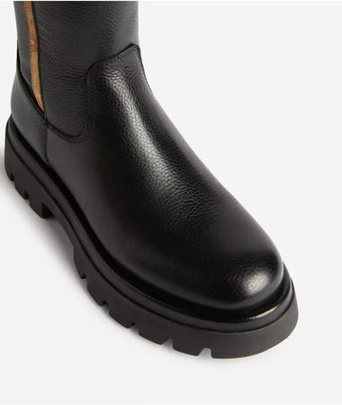 Alviero Martini Donna Stivali in pelle granata con logo smaltato