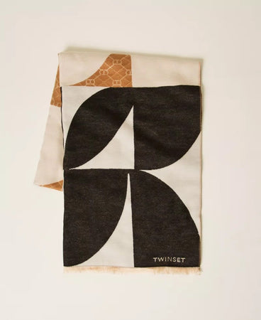 Stola Twinset in panno jacquard con frange e logo Oval T