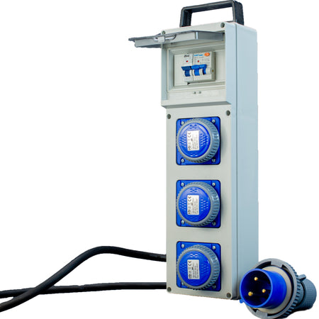 QUADRO TERMOPL. 3 PRESE 2P+T 16A 230V IP67
ALIMENTAZIONE 2P+T 32 A 230V IP67 KW 9