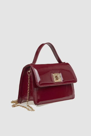 VERDE FASHION | Pochette con patta in ecopelle verniciata