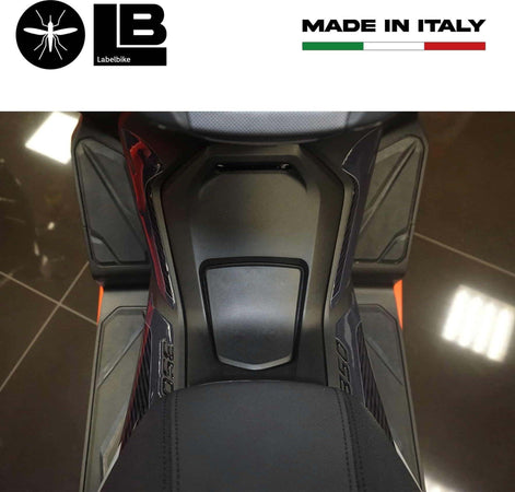 Adesivi-3D-zona-laterale-tunnel-centrale-compatibile-con-Honda-Forza-350-2022-23