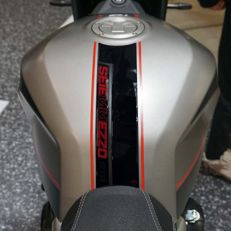 Adesivo-3D-Protezione-serbatoio-compatibile-con-Moto-Morini-SEIEMMEZZO-STR