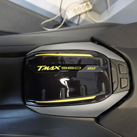 Adesivo-3D-Sportello-serbatoio-compatibile-con-Yamaha-Tmax-560-20Th-Anniversary