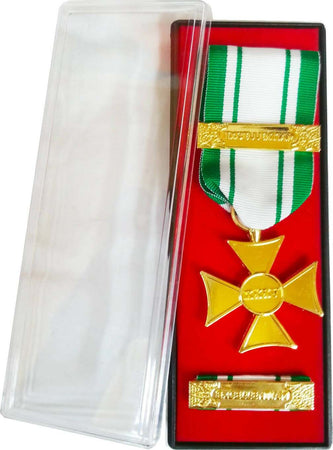 Anzianità 35 Anni Croce Rossa Italiana - Nastro / Nastrino / Medaglia Sport e tempo libero/Accessori/Trofei medaglie e premi/Medaglie Il Distintivo - Pesaro, Commerciovirtuoso.it