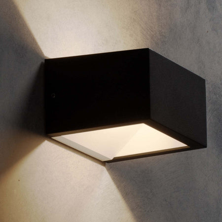 Applique-antracite-Gea-Led-GES1150-IP54-LED-bianco-dinamico-lampada-parete-moderna-esterno