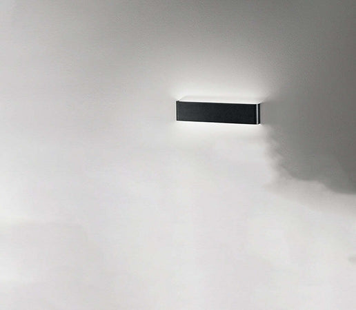 Applique-In-Metallo-Moderna-Way-Nero-Led-41Cm