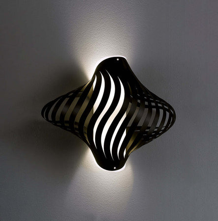 Applique-Shell-Helios-1-Luce-In-Polilux-Nero-Made-In-Italy