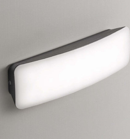 Applique-sintetico-policarbonato-Gea-Led-DAGR-GES150-LED-lampada-parete-segnapasso-moderna-IP54