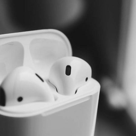 Auricolari-wireless-con-custodia-di-ricarica-cuffiette-bluetooth