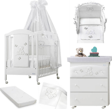 Azzurra Design Lettino Neonati Sophia + Fasciatoio Bagnetto Vaschetta Anatomica + Completo Lettino Piumone + Lenzuolo + Velo Con Asta + Materasso Casa e cucina/Arredamento/Cameretta bambini/Lettini per neonati e bambini/Lettini con sbarre Mondo Bimbo - Bagnara Calabra, Commerciovirtuoso.it