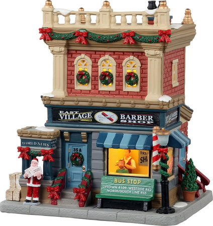 Barbiere del Villaggio a Est, edificio illuminato per villaggio di Natale in porcellana Casa e cucina/Decorazioni per interni/Addobbi e decorazioni per ricorrenze/Decorazioni natalizie/Oggettistica MagiediNatale.it - Altamura, Commerciovirtuoso.it