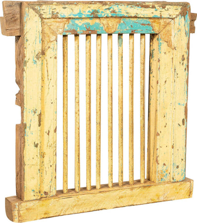 Biscottini-Finestra-finestrina-grata-in-legno-massello-e-in-ferro-antica-e-vecchia-medievale-con-telaio-da-interno-o-da-esterno