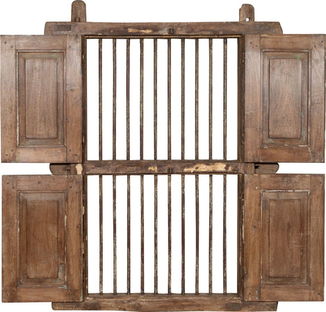 Biscottini-Finestra-finestrina-grata-porta-in-legno-massello-e-in-ferro-antica-e-vecchia-con-telaio-da-interno-o-da-esterno