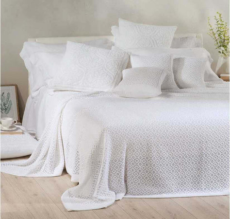 Caleffi Elegante Copriletto Matrimoniale Gloria in 100% Cotone Colore Bianco Alta Qualita' Casa e cucina/Tessili per la casa/Biancheria da letto/Copriletti La Bottega del Risparmio - Bari, Commerciovirtuoso.it