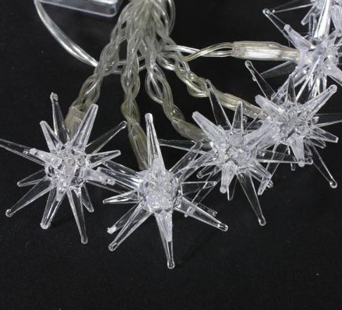 Catena luminosa con 20 stelle trasparenti luce fredda per uso interno 3,5 mt Casa e cucina/Decorazioni per interni/Addobbi e decorazioni per ricorrenze/Decorazioni natalizie/Luci natalizie/Catene luminose per interni MagiediNatale.it - Altamura, Commerciovirtuoso.it