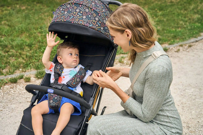 Chicco-Glee-Passeggino-Leggero-Pieghevole-Compatto-Con-Chiusura-Automatica-Ad-Una-Mano-Passeggino-Bambino-Omologato-Con-Schienale-Reclinabile-Fino-A-22kg-87x49x106cm