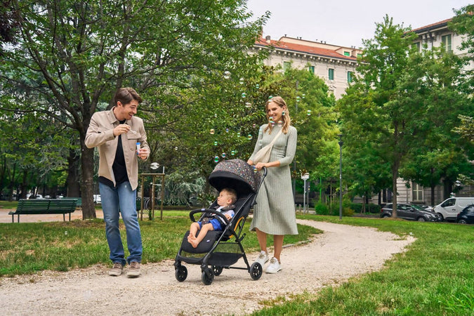 Chicco-Glee-Passeggino-Leggero-Pieghevole-Compatto-Con-Chiusura-Automatica-Ad-Una-Mano-Passeggino-Bambino-Omologato-Con-Schienale-Reclinabile-Fino-A-22kg-87x49x106cm