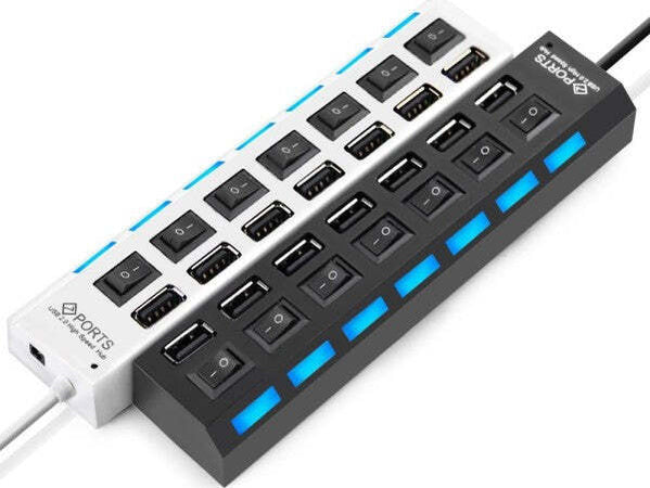 Ciabatta Usb Multipresa Hub Con 7 Porte Usb 2.0 Nera O Bianca E Led Blu Elettronica/Informatica/Accessori/USB Hub Trade Shop italia - Napoli, Commerciovirtuoso.it